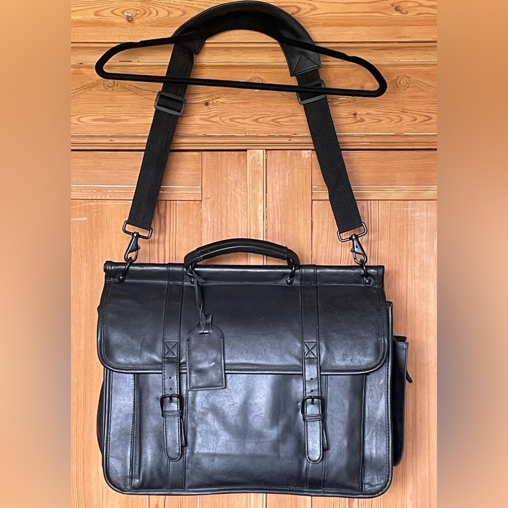 Black leather Compucase briefcase messenger bag shoulder crossbody school bag